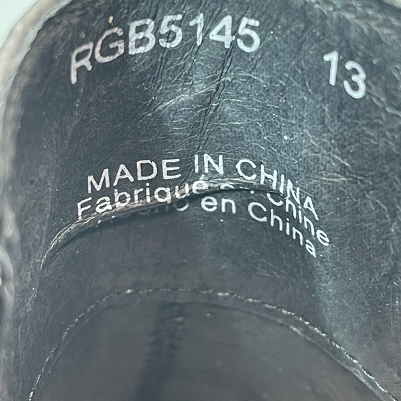 NEW Robert Graham Men’s Dawson Chelsea Boots Embossed Skull Roses Black Leather - Picture 11 of 16